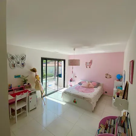 Villa Grande Avec Piscine Alénya